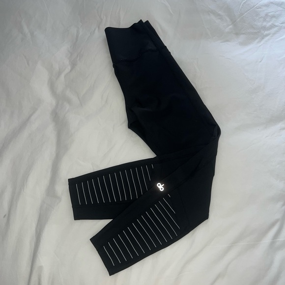 Alo moto leggings cropped mid rise/high rise small - Picture 3 of 8